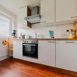 Zentrale Wohlfuehlwohnung - Ideal Fuer Ihren Urlaub Oder Geschaeftsreise *