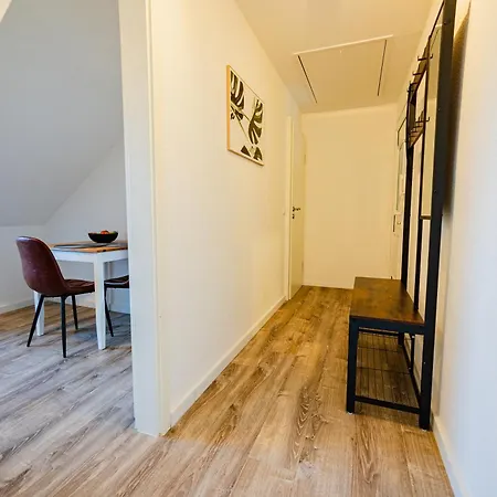 Zentrale Wohlfuehlwohnung - Ideal Fuer Ihren Urlaub Oder Geschaeftsreise מגדבורג