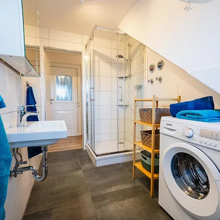 Zentrale Wohlfuehlwohnung - Ideal Fuer Ihren Urlaub Oder Geschaeftsreise * מגדבורג