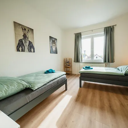 Zentrale Wohlfuehlwohnung - Ideal Fuer Ihren Urlaub Oder Geschaeftsreise Apartment *
