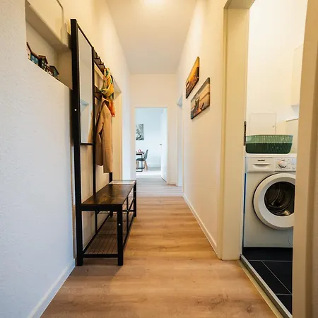 Zentrale Wohlfuehlwohnung - Ideal Fuer Ihren Urlaub Oder Geschaeftsreise *