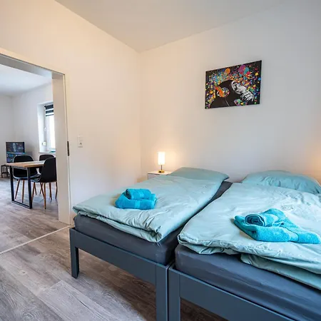 Zentrale Wohlfuehlwohnung - Ideal Fuer Ihren Urlaub Oder Geschaeftsreise Apartman