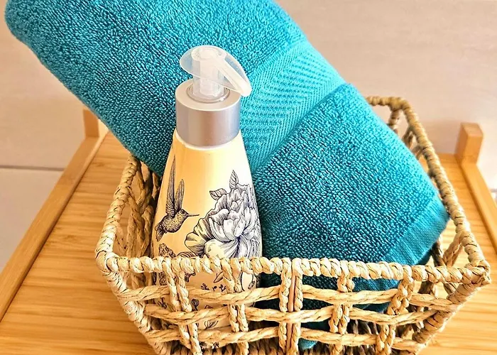 Zentrale Wohlfuehlwohnung - Ideal Fuer Ihren Urlaub Oder Geschaeftsreise Lägenhet